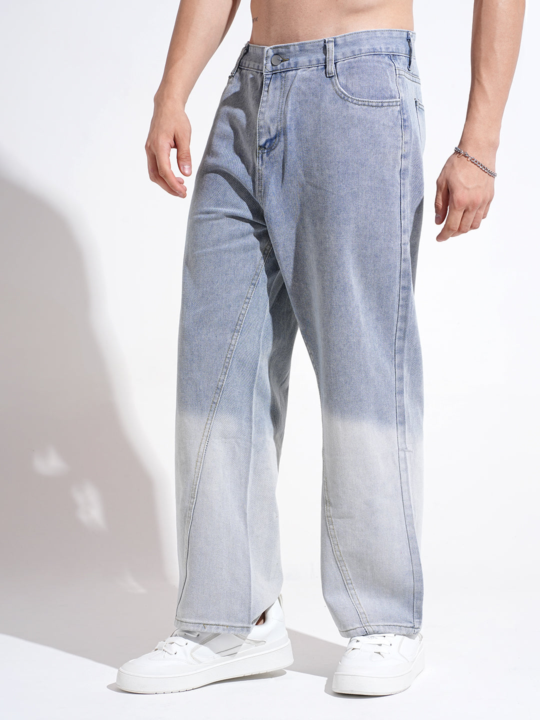 Men's Blue Two Tone Fade Relaxed Fit Jeans