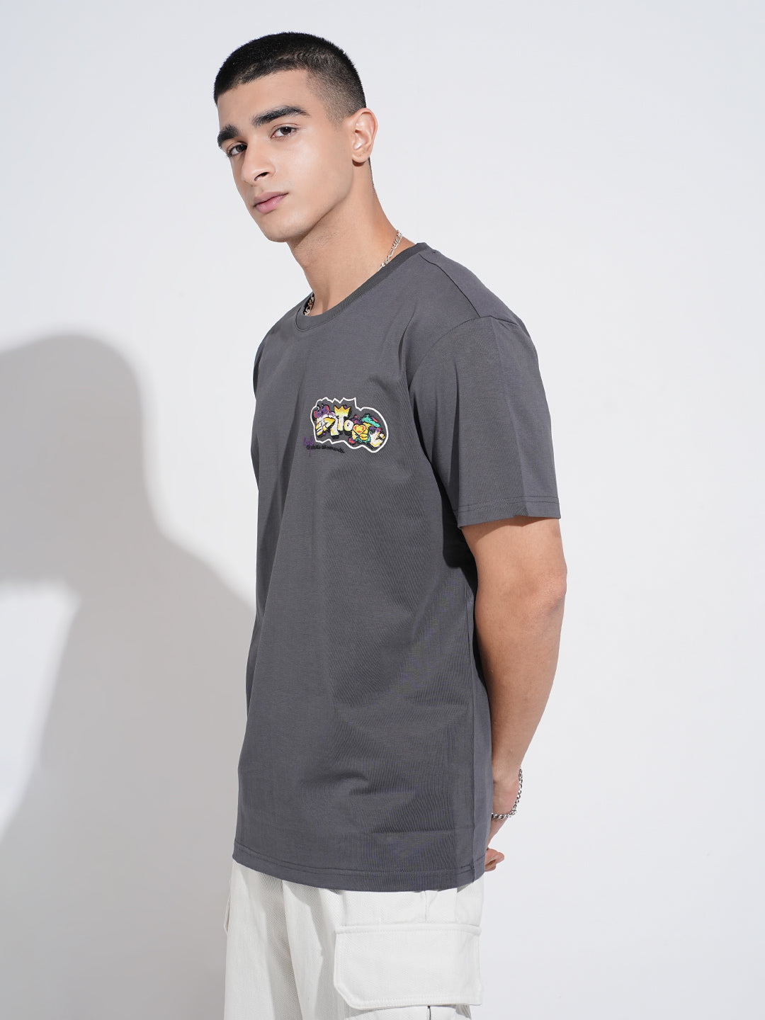 Men's Graphic Print Grey Short Sleeves Round Neck Relaxed Fit T-Shirt