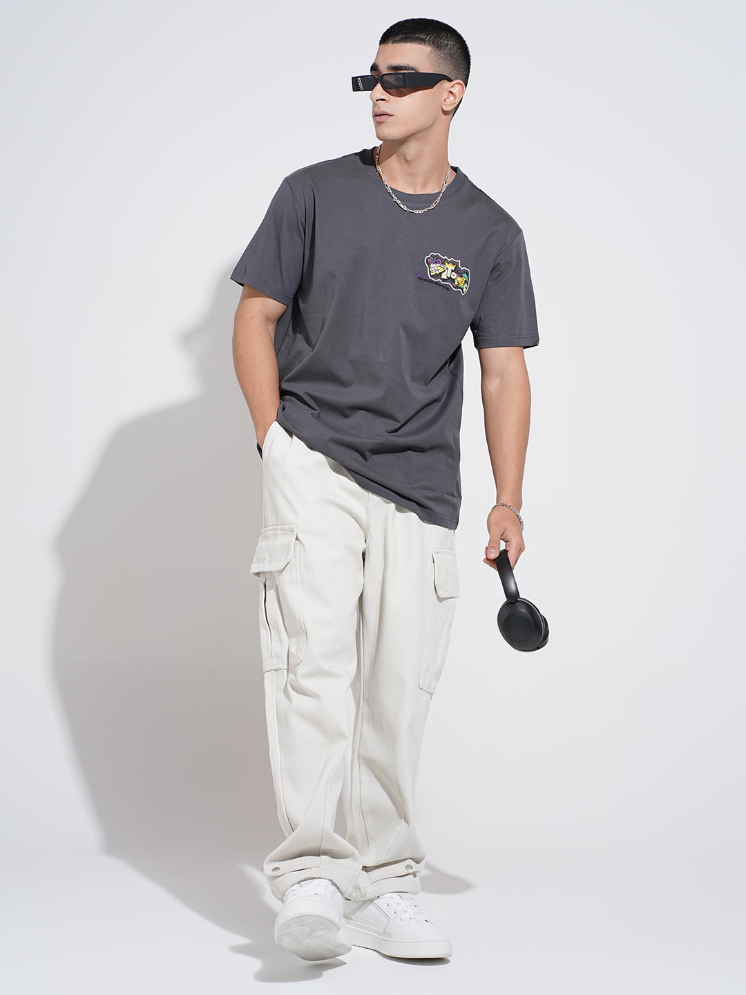 Men's Graphic Print Grey Short Sleeves Round Neck Relaxed Fit T-Shirt