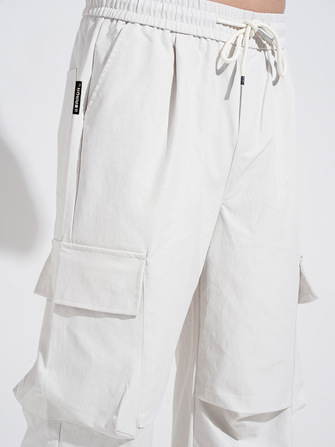 Men's Off White Relaxed Fit Cargo Trousers