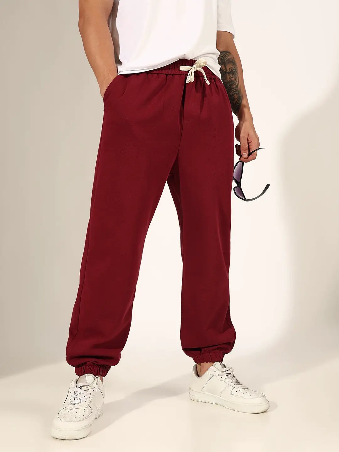 Men's Maroon Regular Fit Joggers with Elasticated Waist and Drawstring
