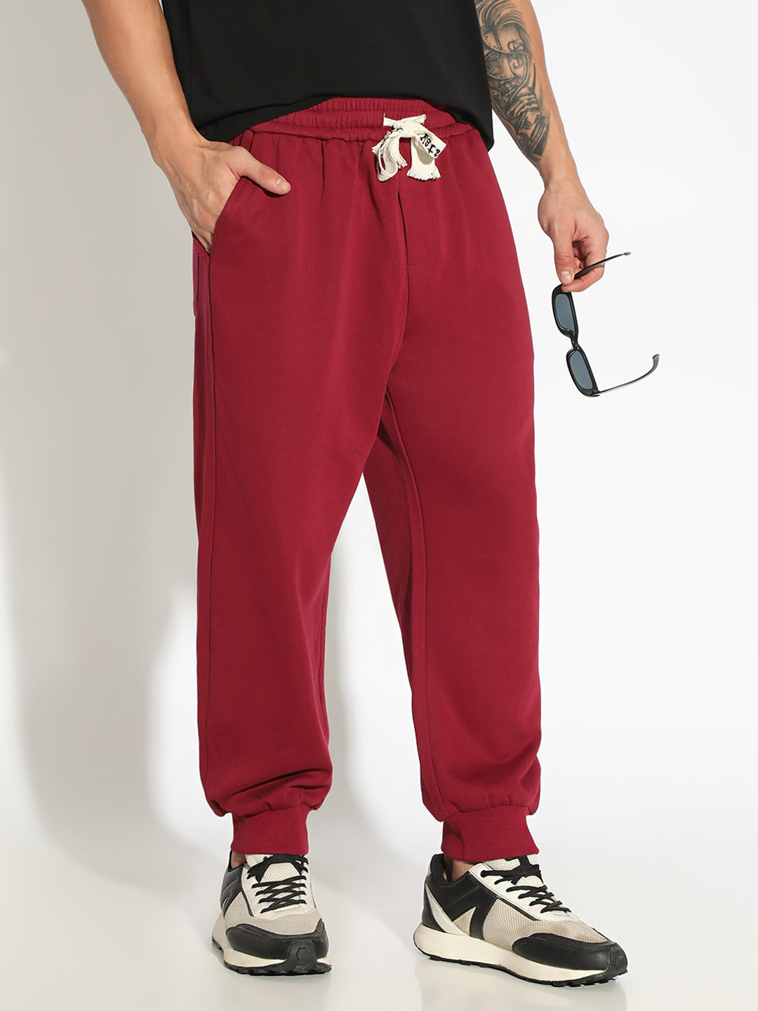 Men's Maroon Regular Fit Joggers with Elasticated Waist and Drawstring