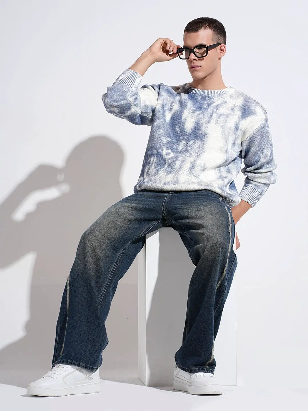 Men's Blue Vintage Wash Loose Fit Distressed Jeans