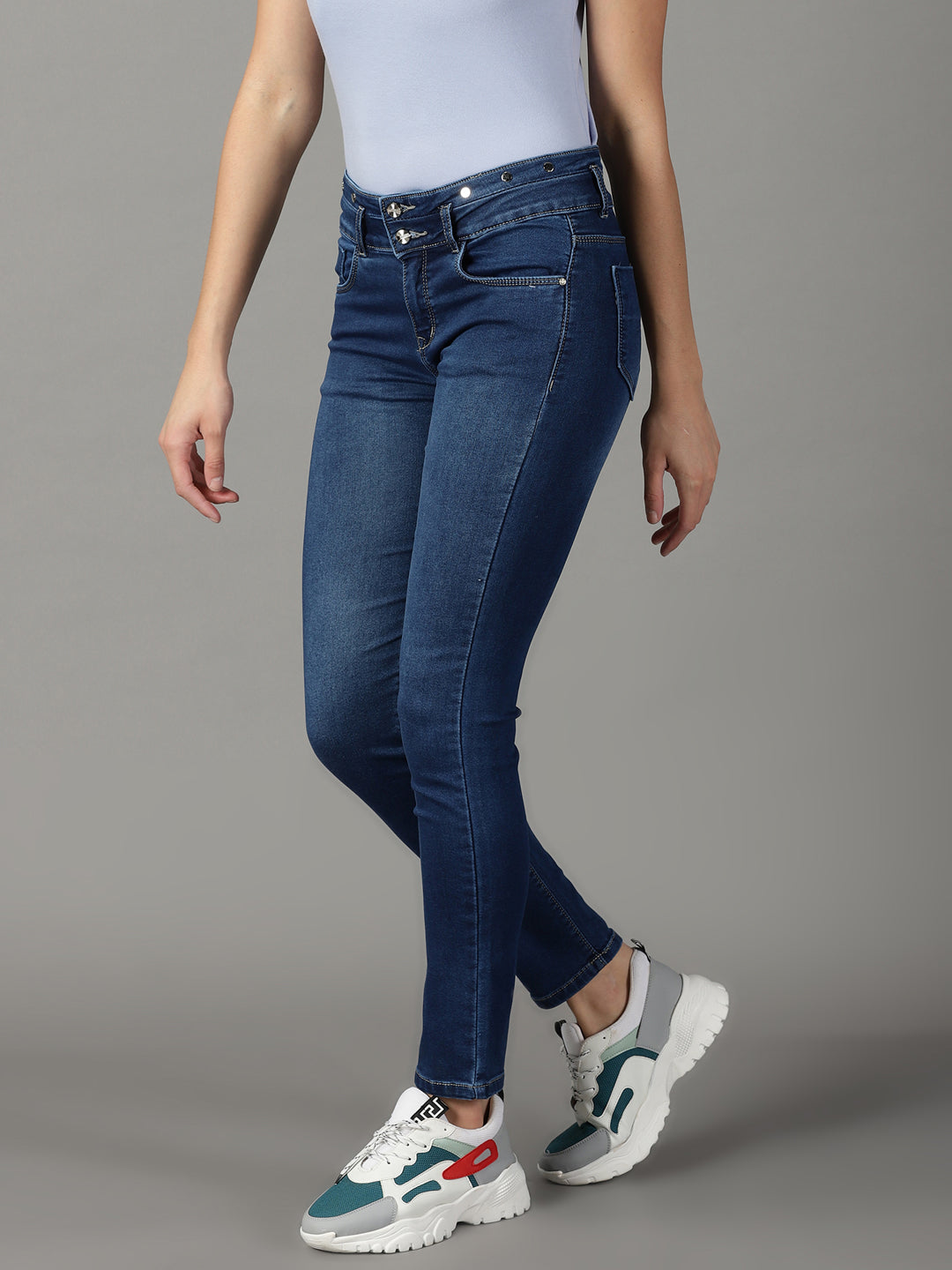 Women Solid Navy Blue Tapered Fit Denim Jeans