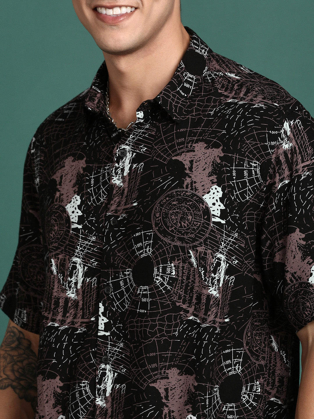 Men Graphic Black Slim Fit Shirt