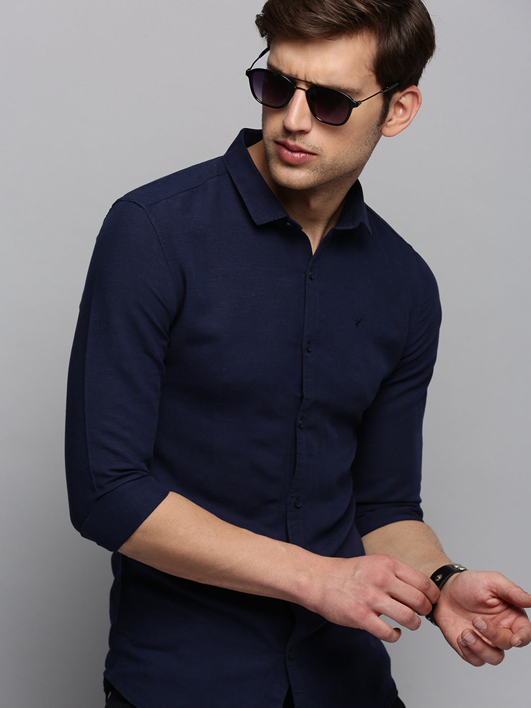 Men's Spread Collar Solid Navy Blue Shirt