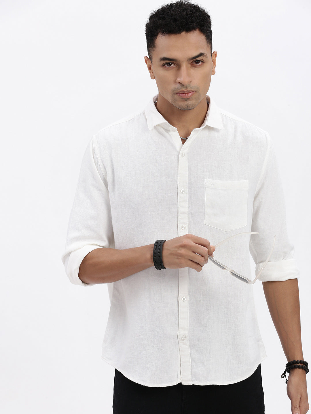 Men White Solid Slim Fit Shirt