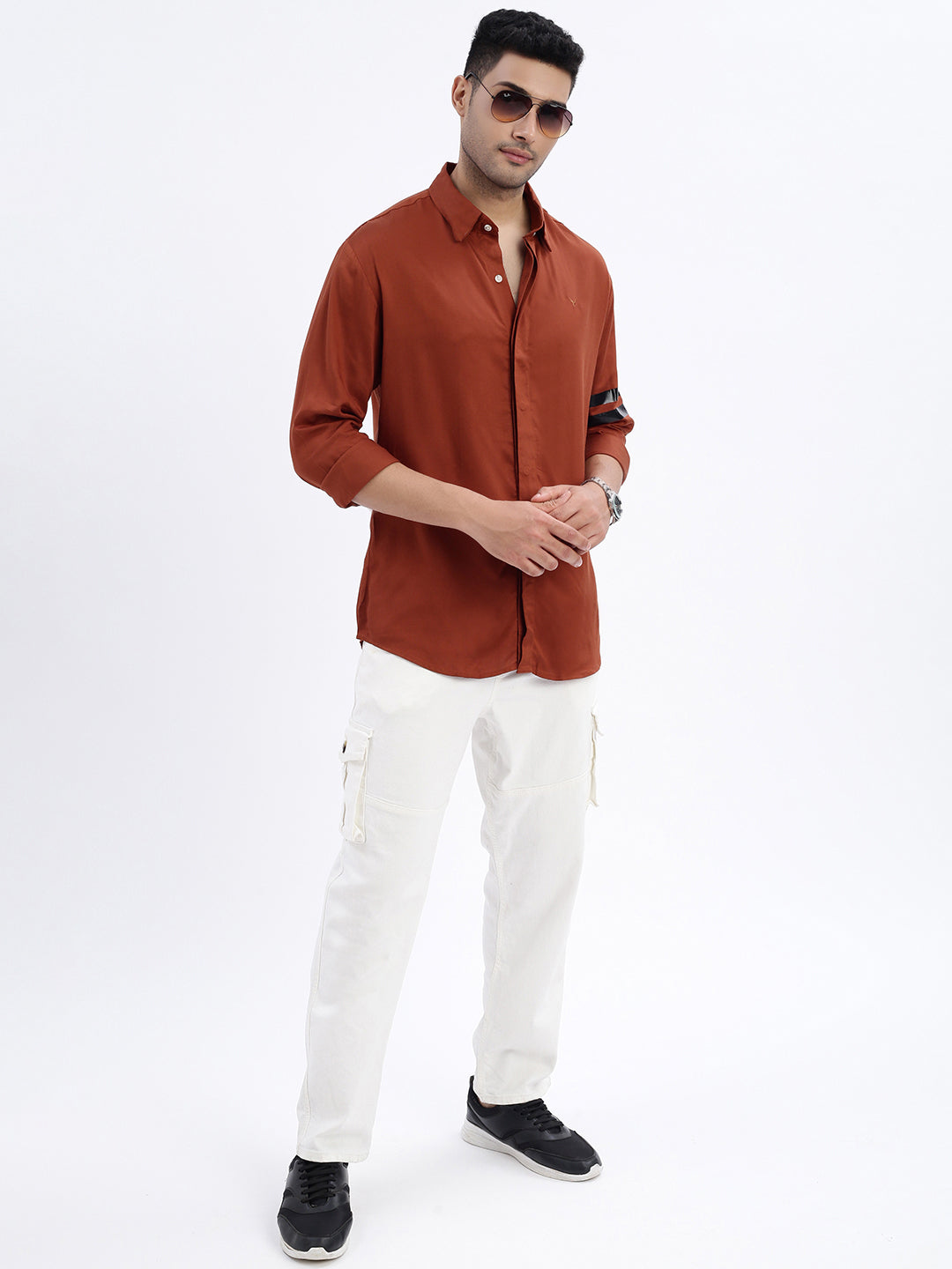 Men Brown Solid Slim Fit Shirt