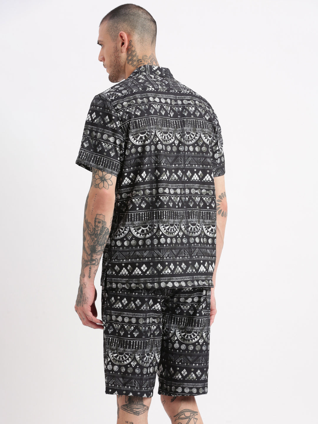 Men Geometric Print Cuban Collar Charcoal Co-Ords Set