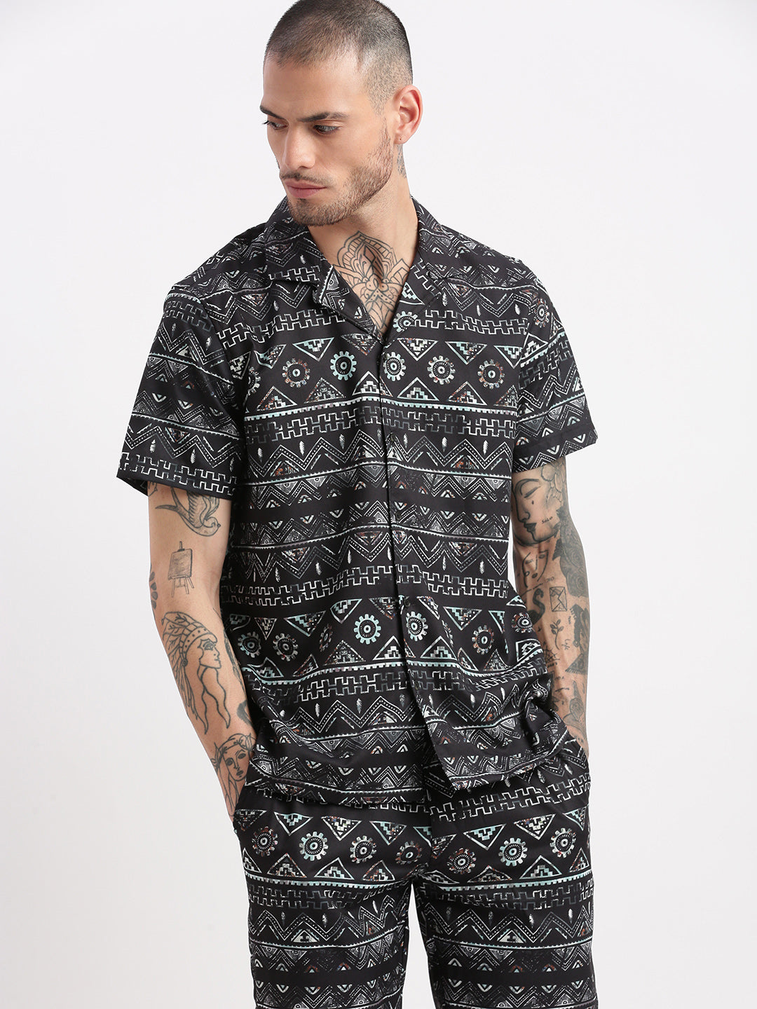 Men Geometric Print Cuban Collar Black Co-Ords Set