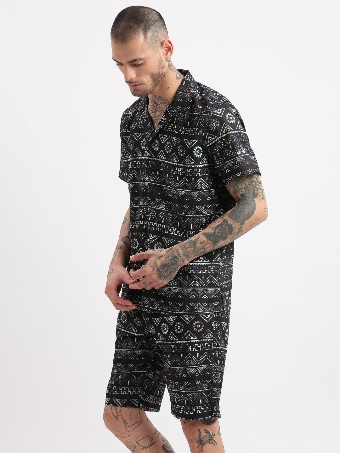 Men Geometric Print Cuban Collar Black Co-Ords Set