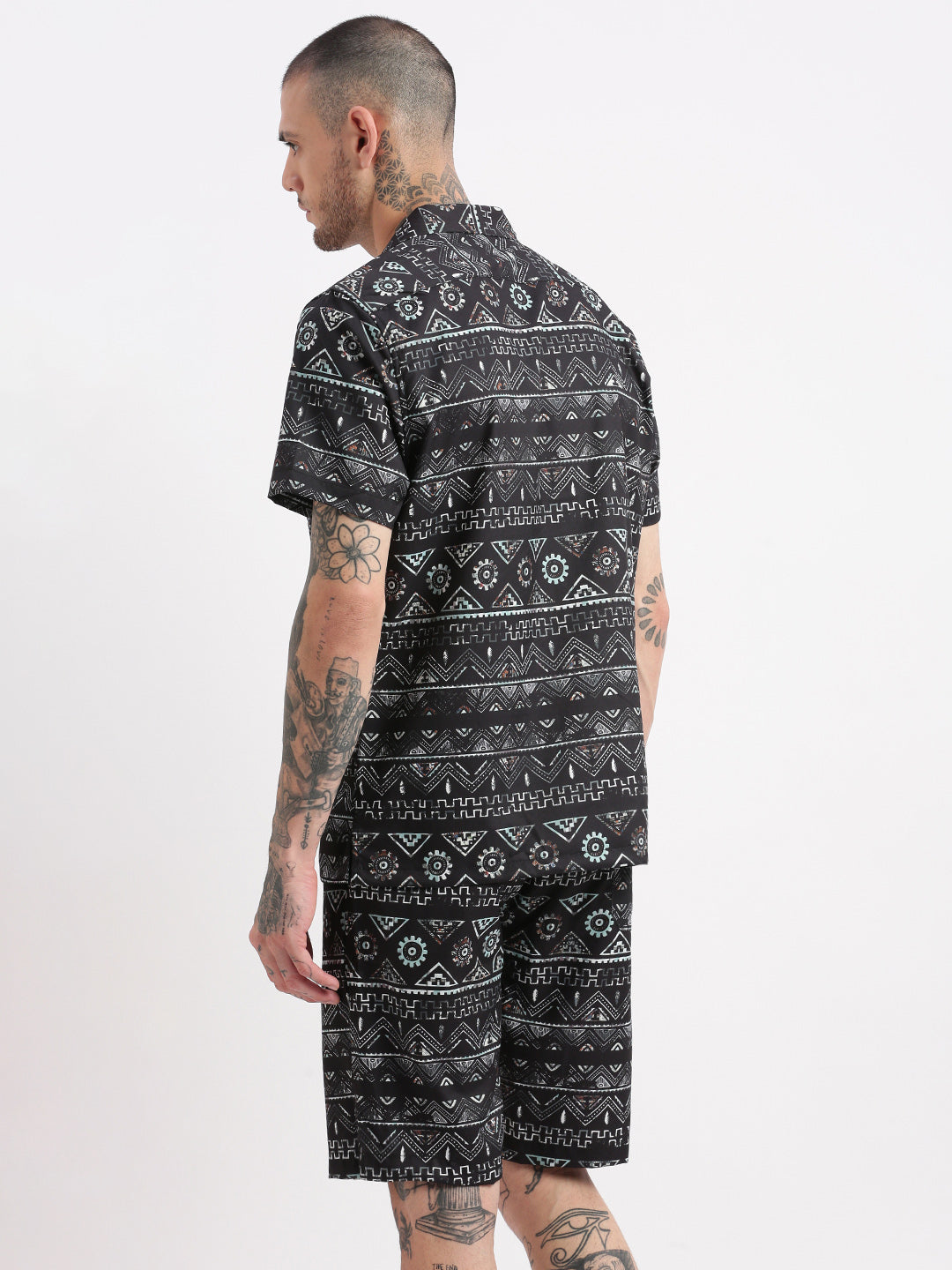 Men Geometric Print Cuban Collar Black Co-Ords Set