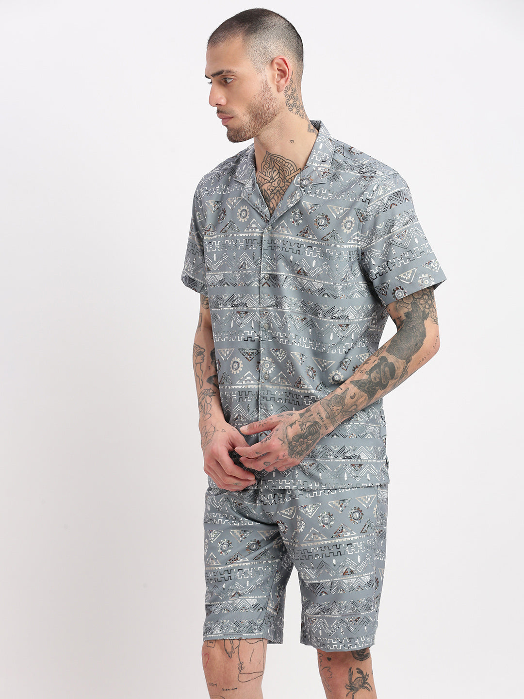 Men Geometric Print Cuban Collar Grey Co-Ords Set