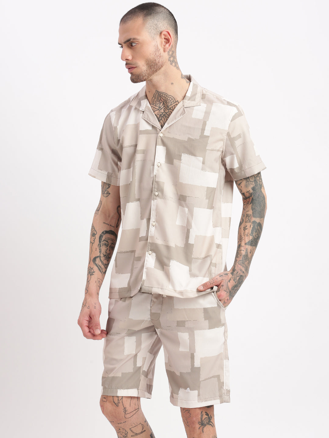 Men Geometric Print Cuban Collar Beige Co-Ords Set