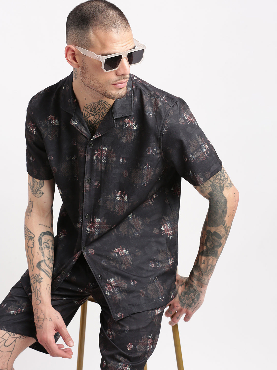 Men Geometric Print Cuban Collar Black Co-Ords Set