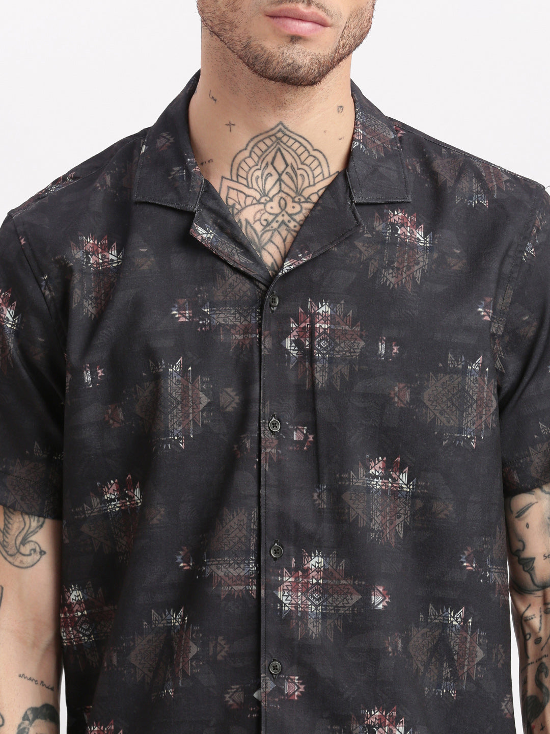 Men Geometric Print Cuban Collar Black Co-Ords Set