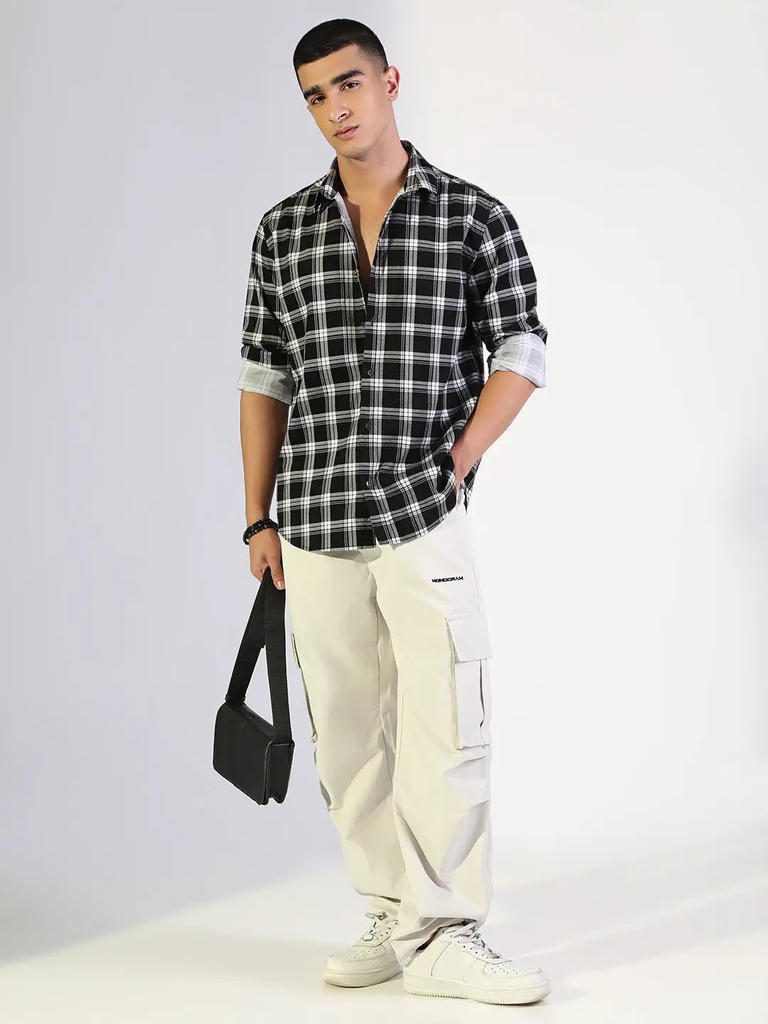 Men's Checked Black Regular Fit Casual Shirt - from SHOWOFFFF