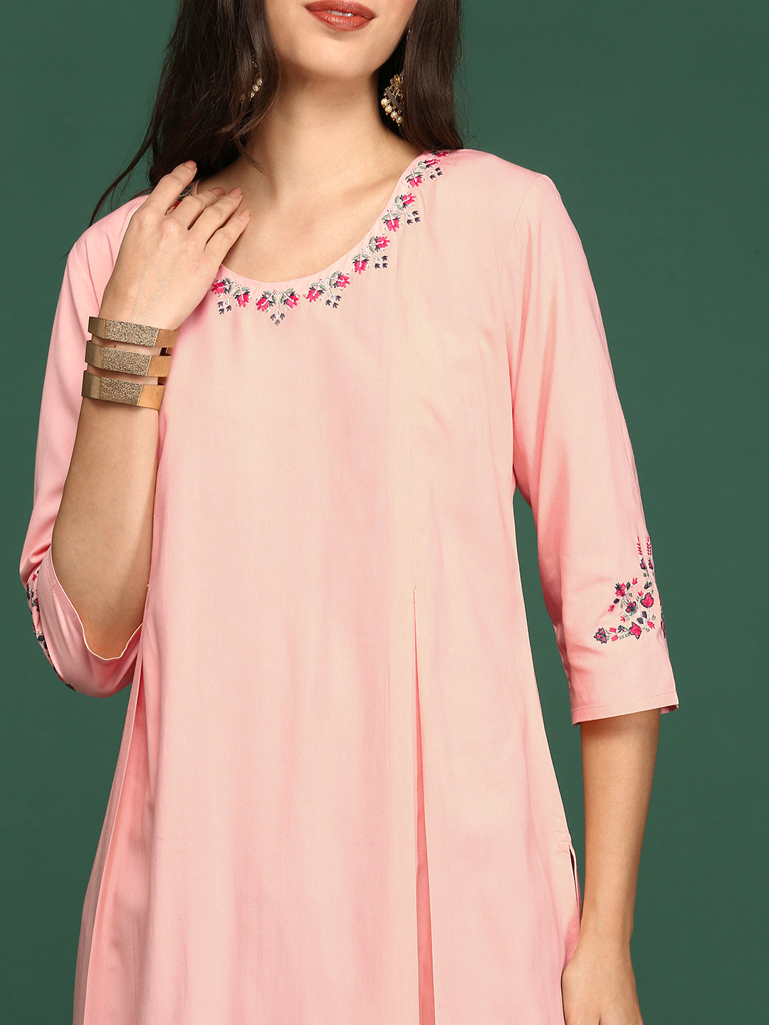 Women Embroidered Peach Straight Kurta