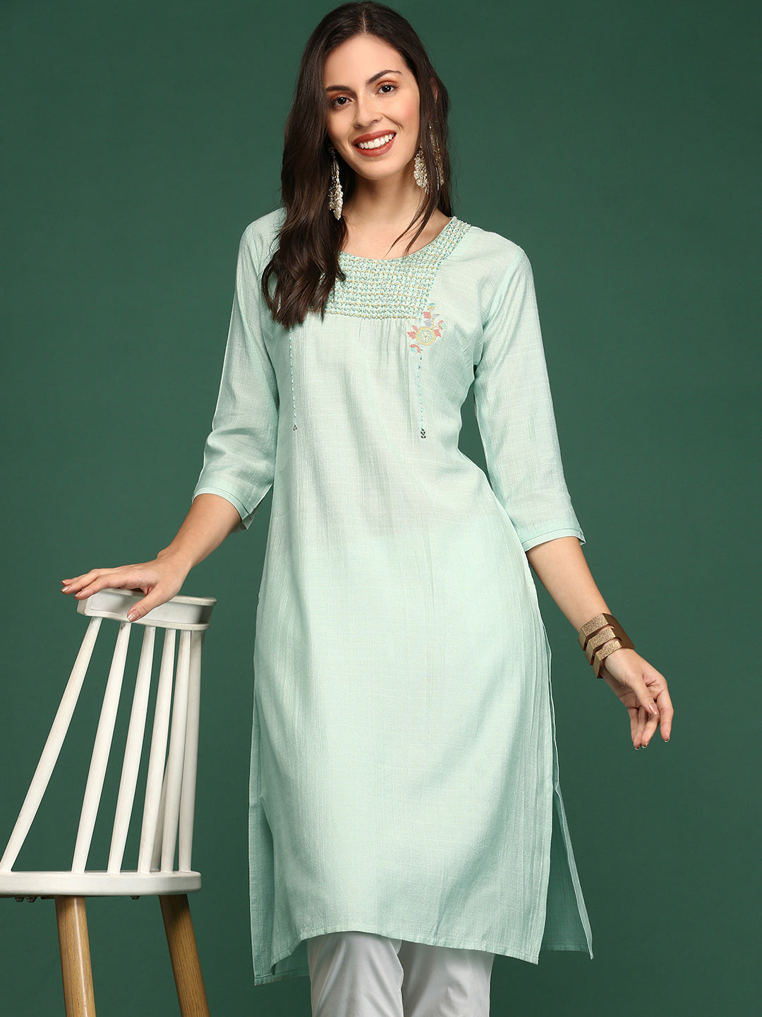 Women's Green Solid Straight Kurta