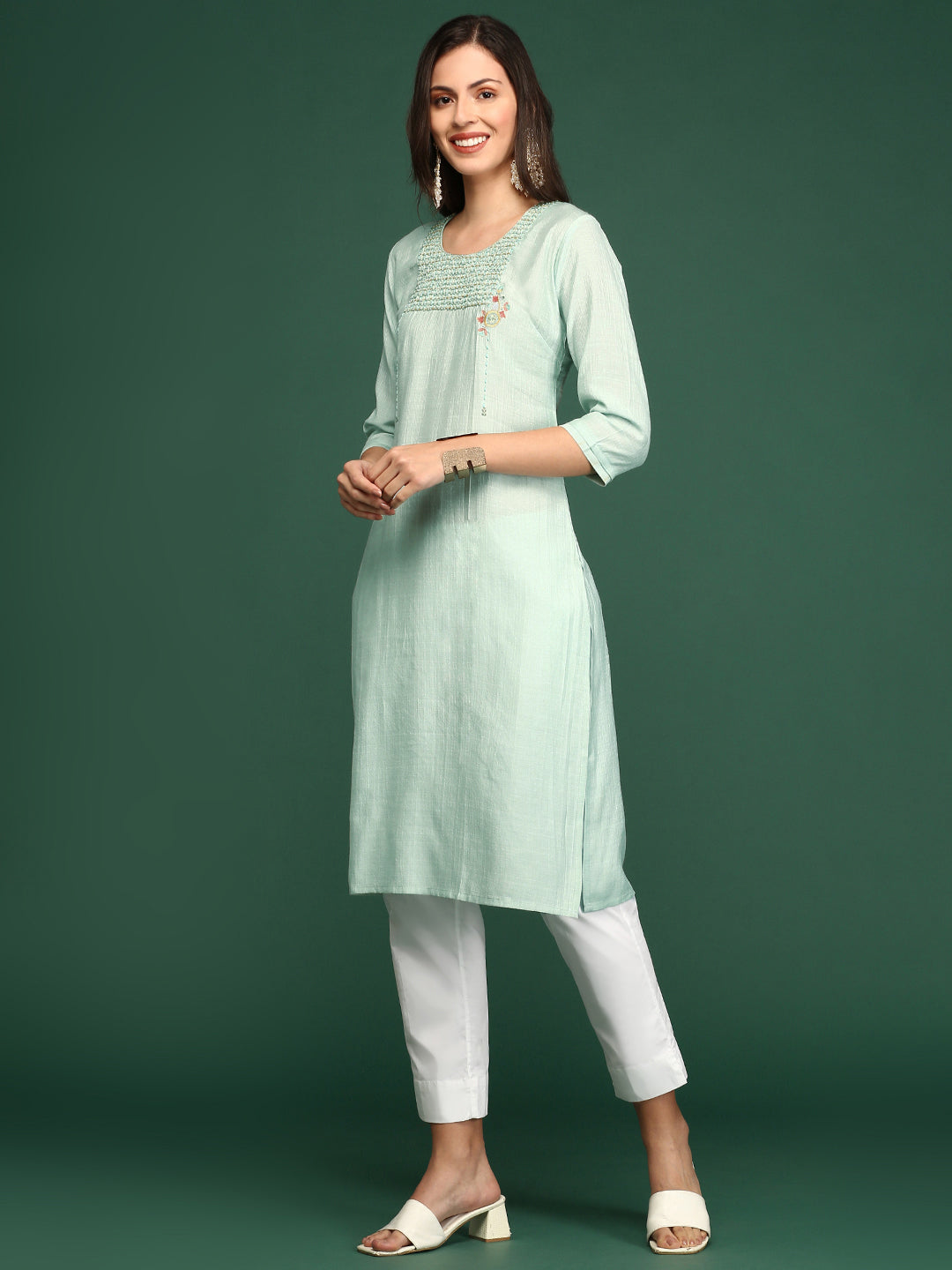 Women's Green Solid Straight Kurta