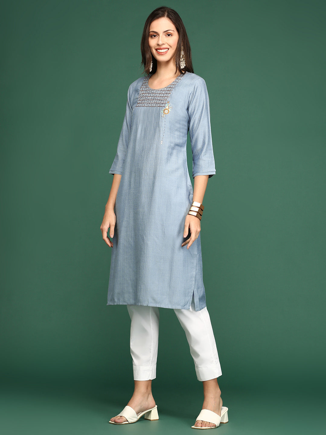 Women's Blue Solid Straight Kurta