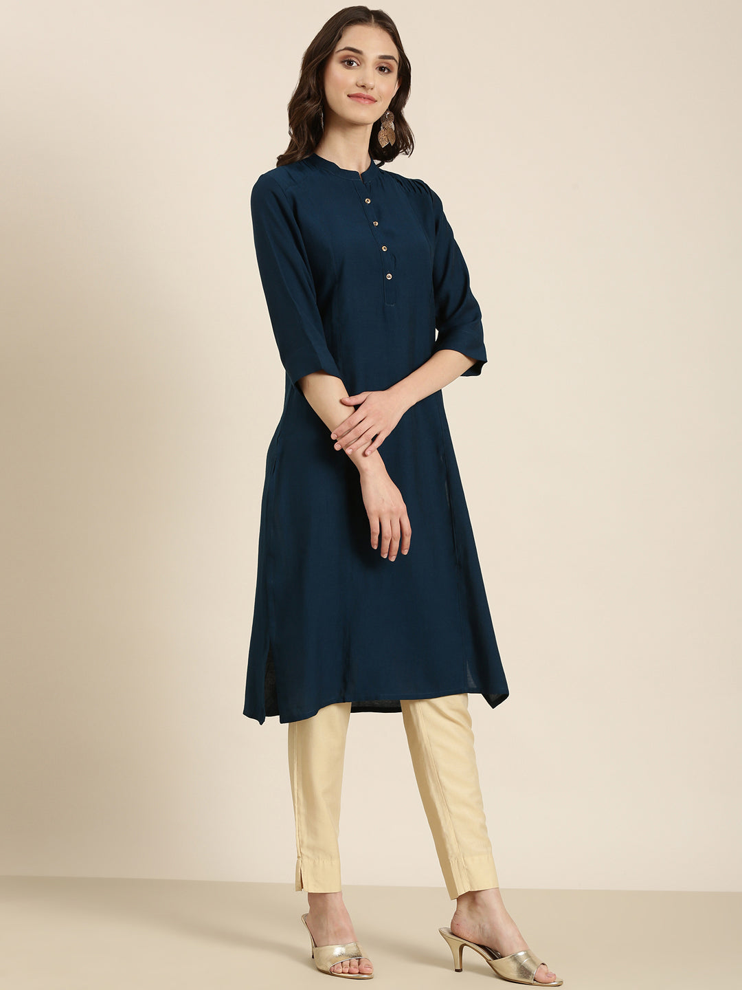 Women Mandarin Collar Solid Teal Straight Kurta