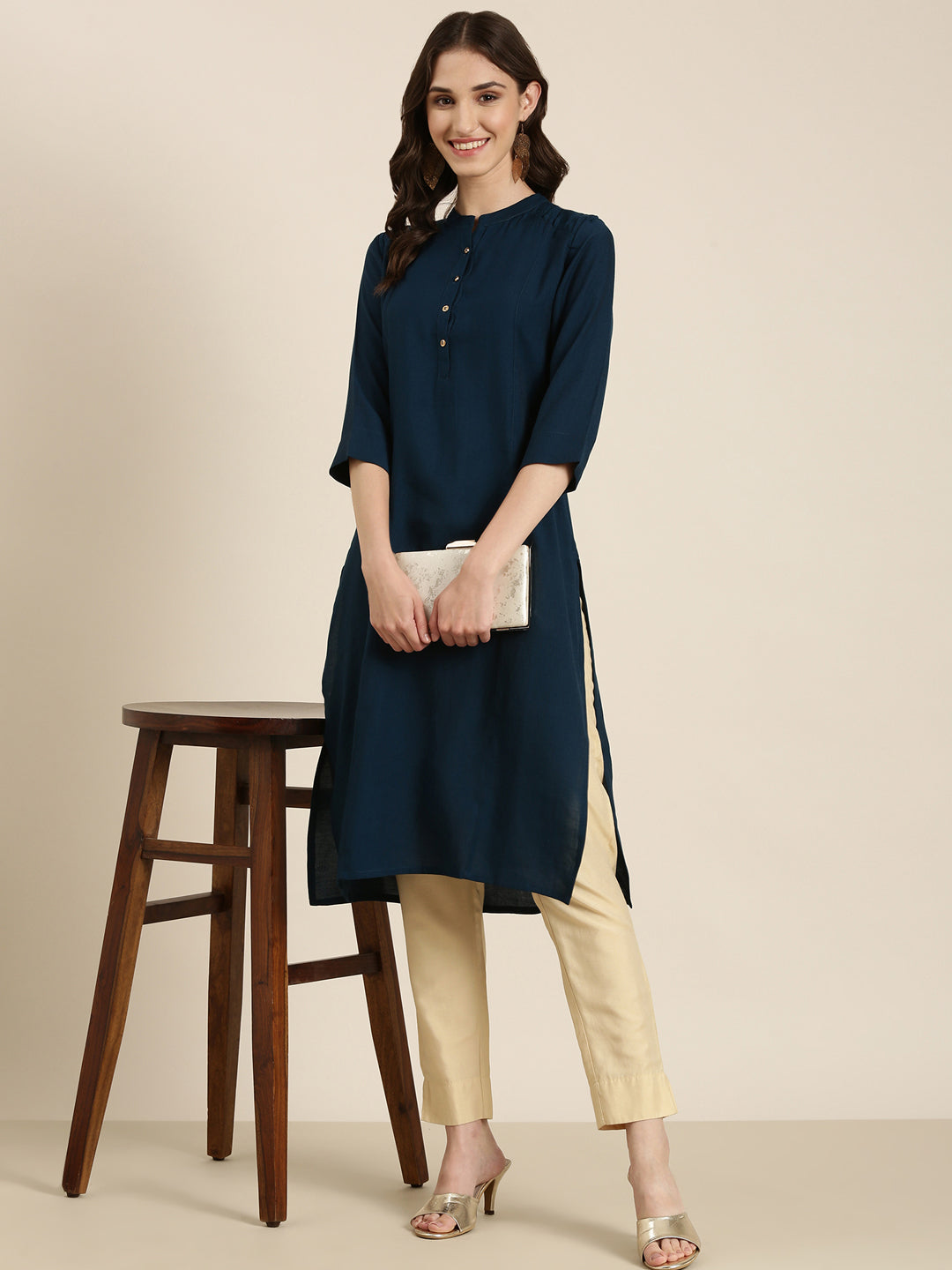 Women Mandarin Collar Solid Teal Straight Kurta