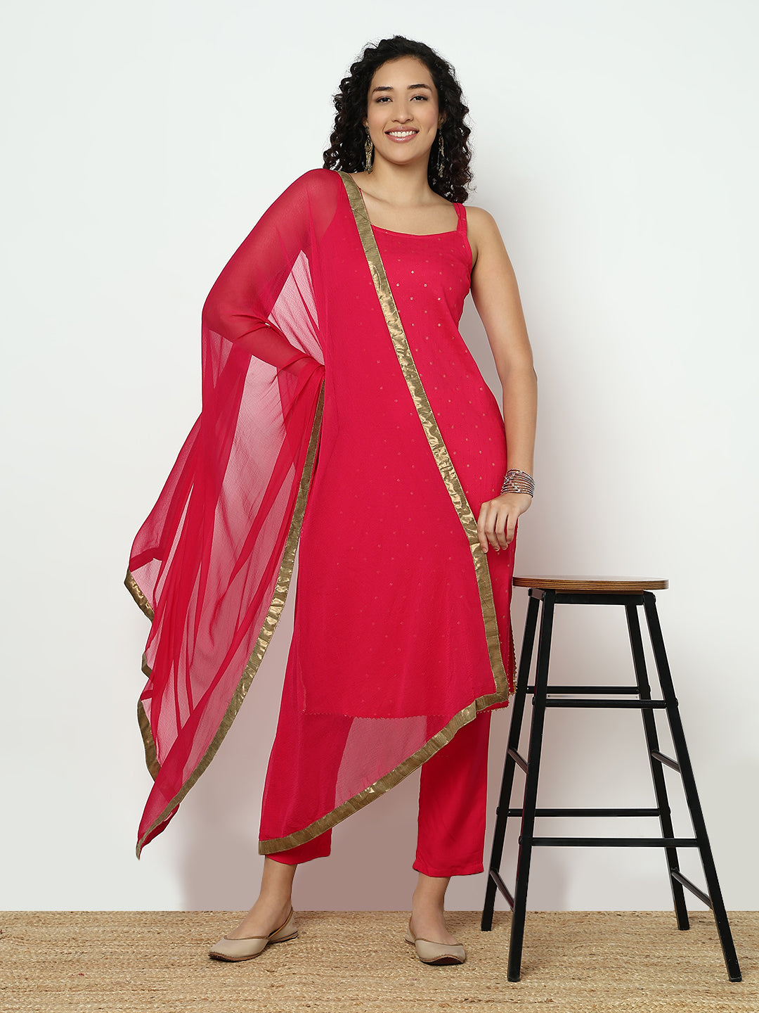 Women's Embroidered Pink Sleeveless Straight Kurta Set with Dupatta