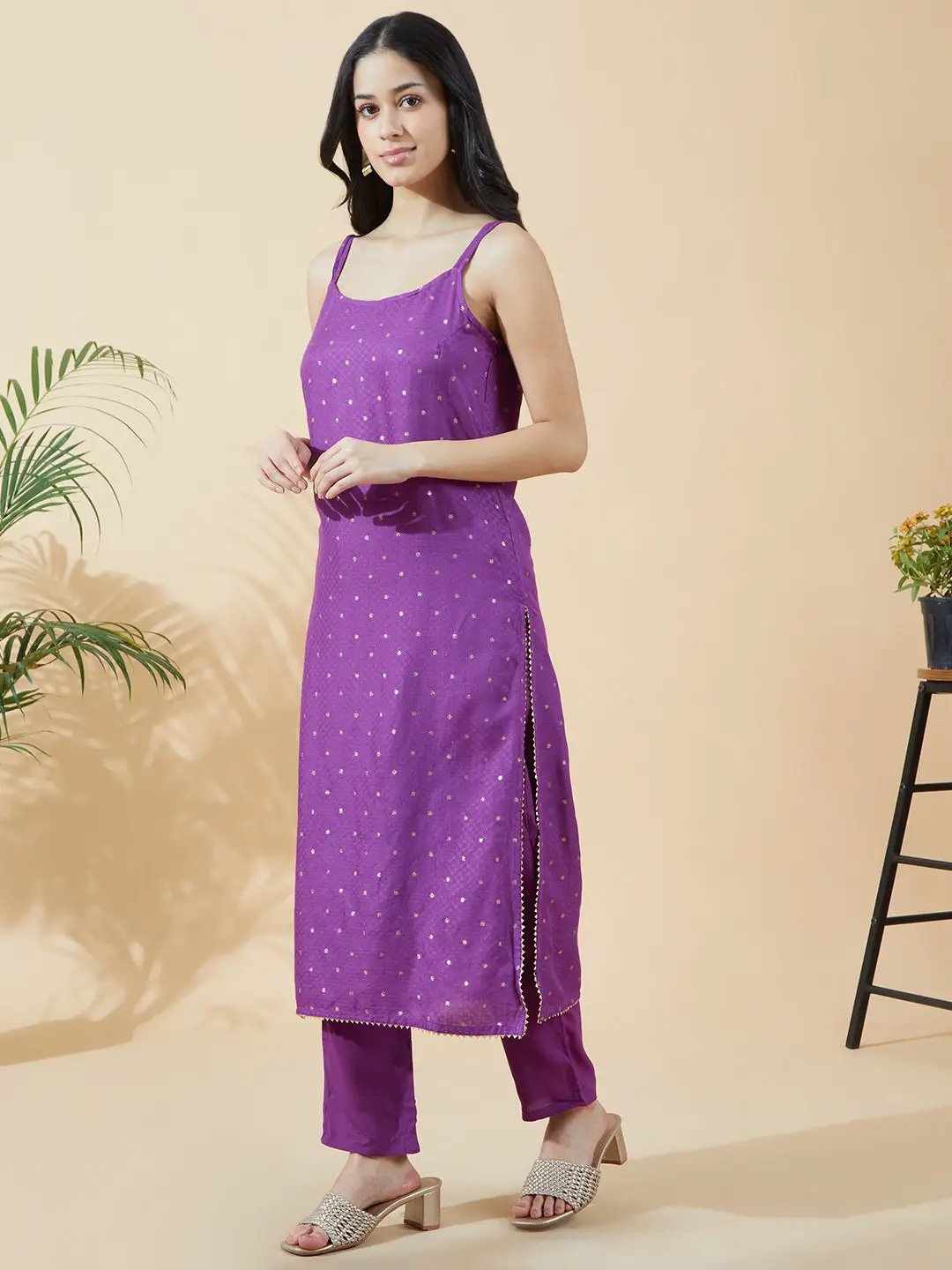 Women's Embroidered Purple Sleeveless Straight Kurta Set with Dupatta - from SHOWOFFFF