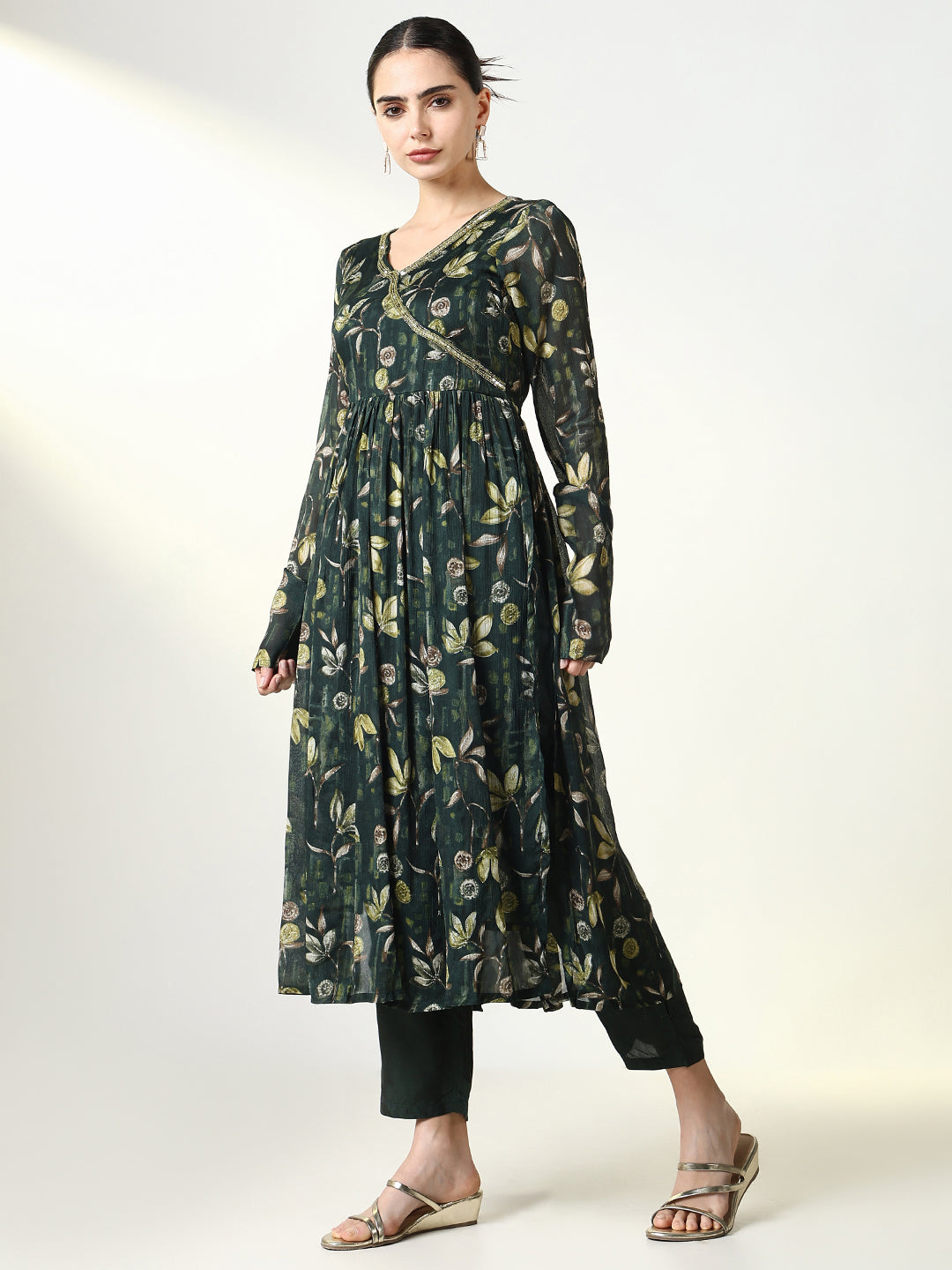 Women Floral Green A Line Kurta Set with Dupatta