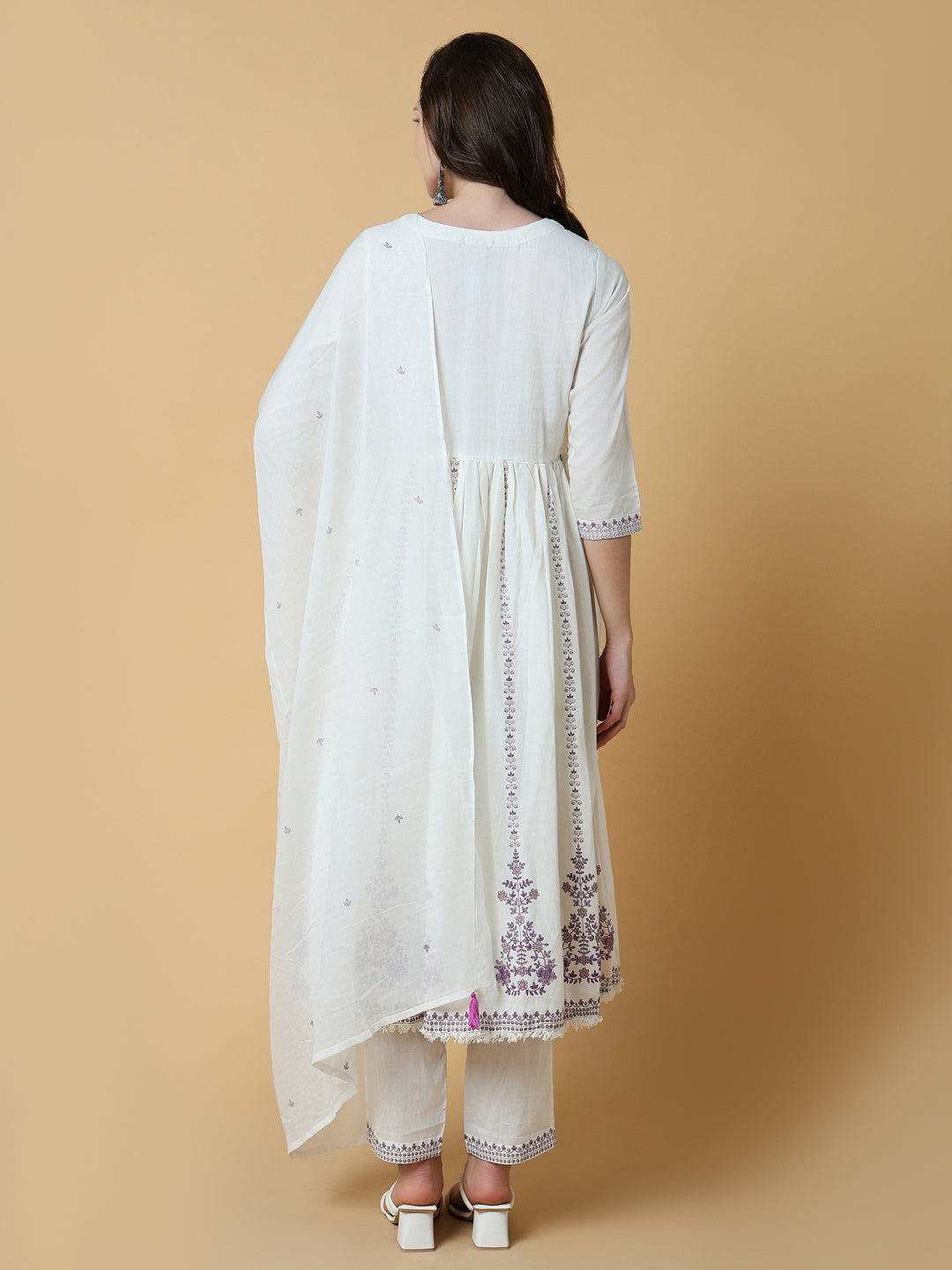 Women Floral White Straight Kurta Set with Dupatta