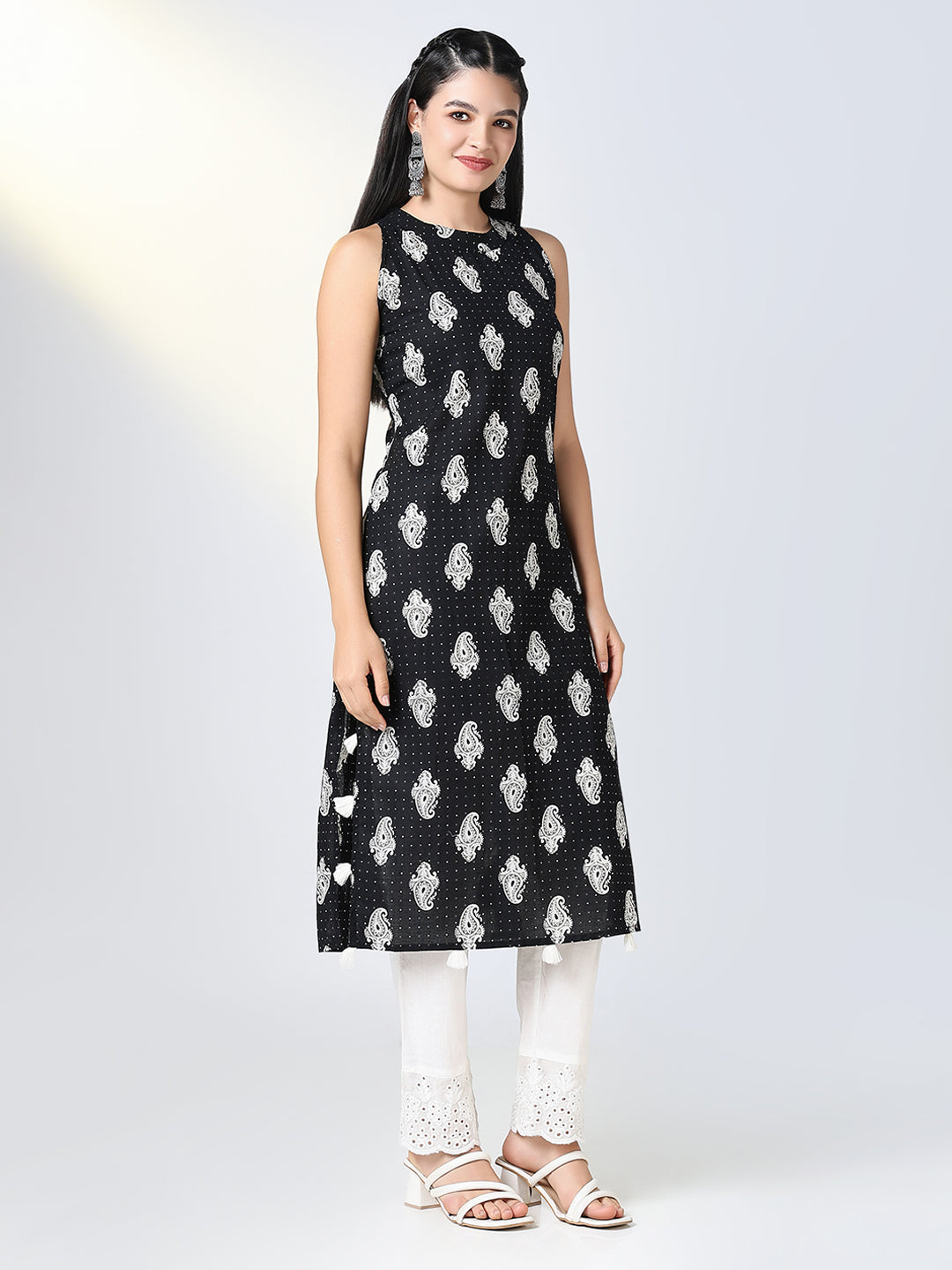 Women's Black Paisley Print Straight Kurta Set
