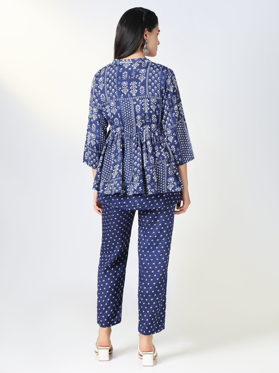 Women Navy Blue Printed Co Ords Set with Overcoat