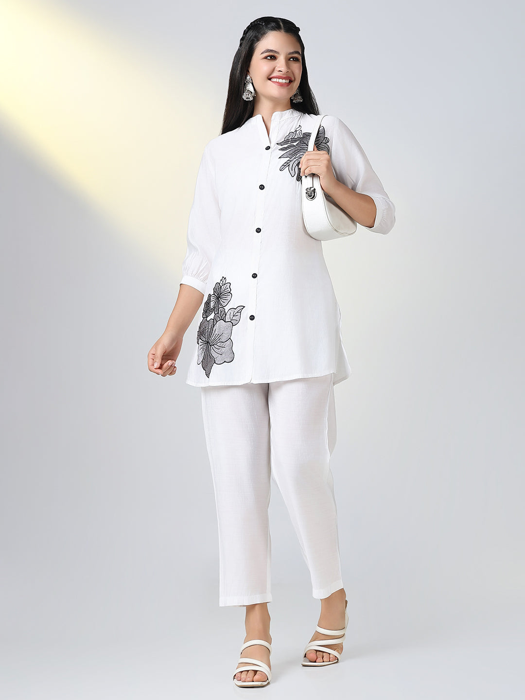 Women White Tunic Co Ords Set with Black Embroidery