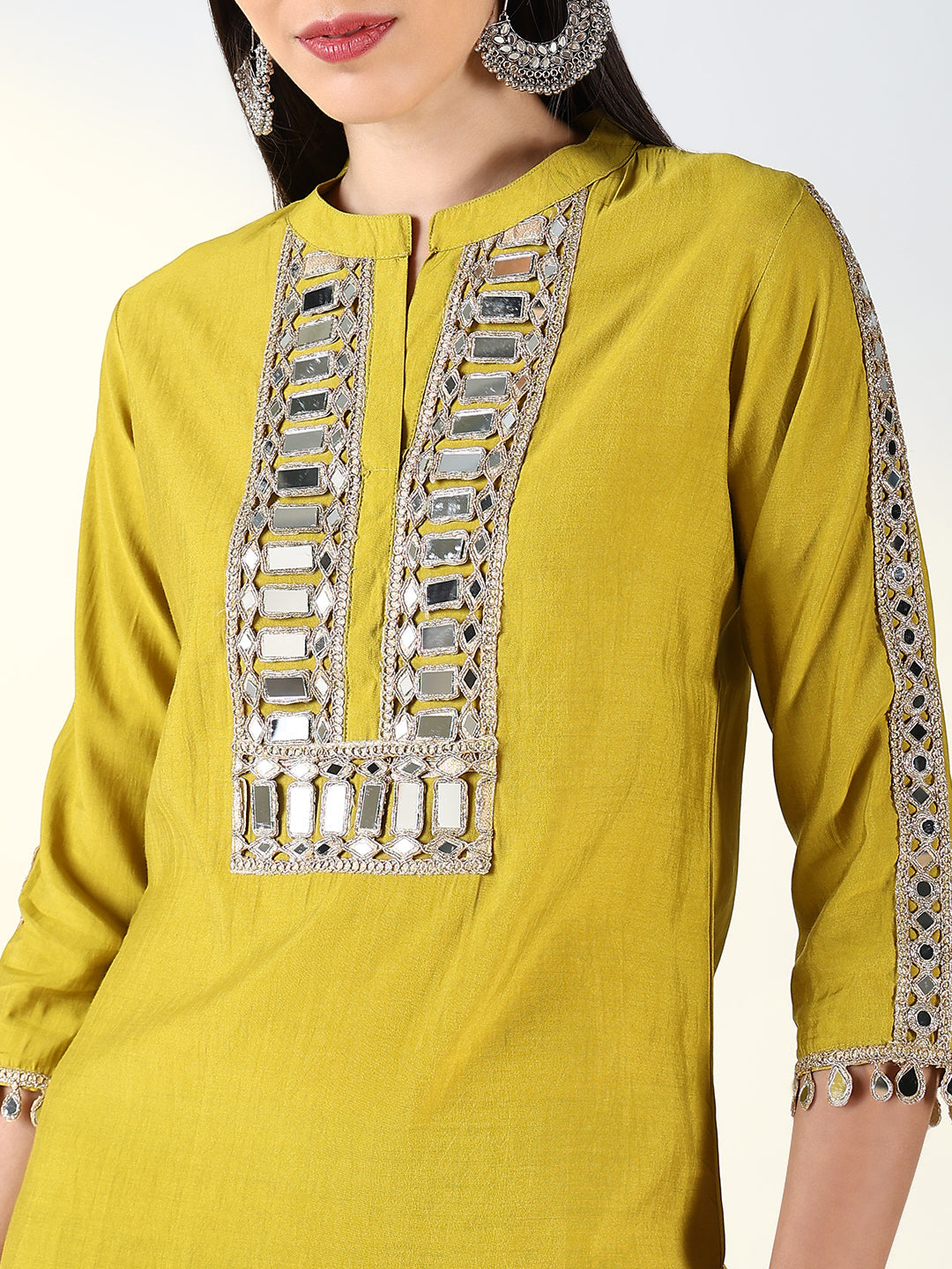 Women Mustard Solid Straight Kurta Set