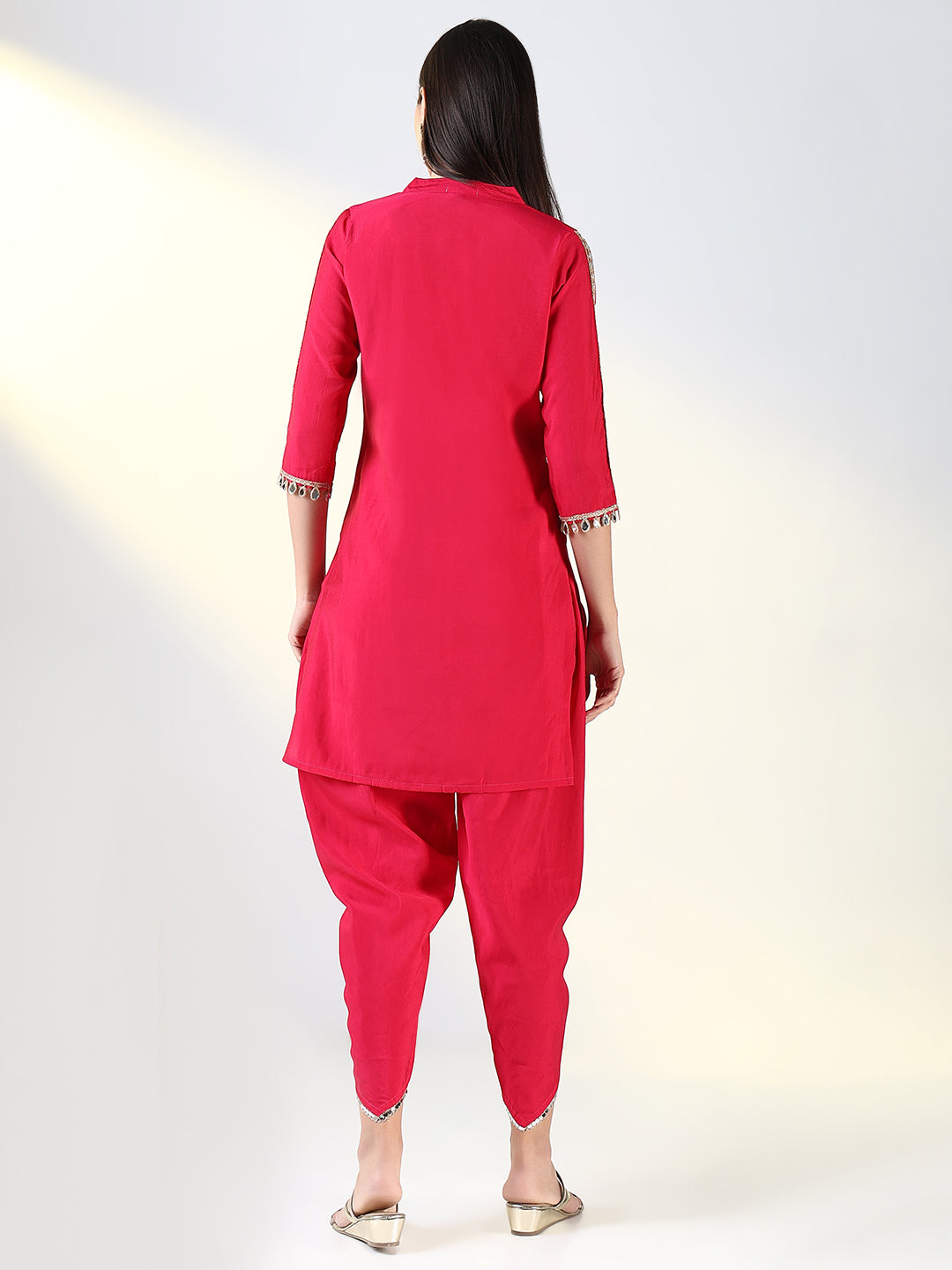 Women Pink Solid Straight Kurta Set