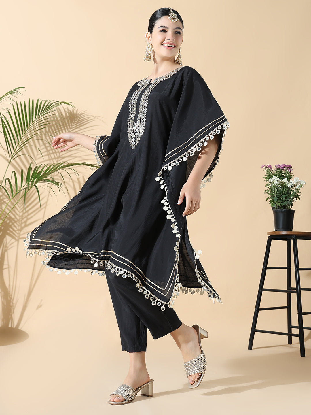 Women Solid Kaftan Mirror Work Black Kurta Set