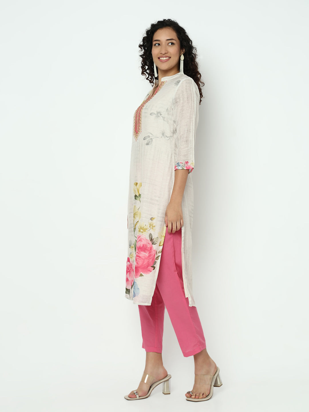 Women's Geometric Off White Mandarin Collar Kurta Set with Dupatta