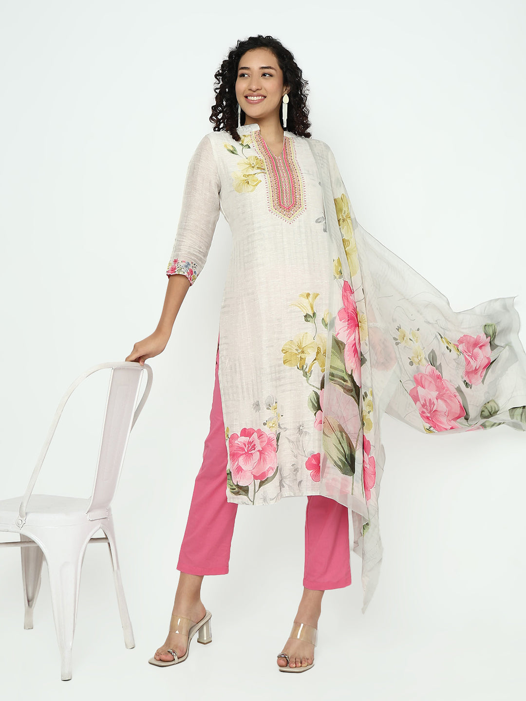 Women's Geometric Off White Mandarin Collar Kurta Set with Dupatta