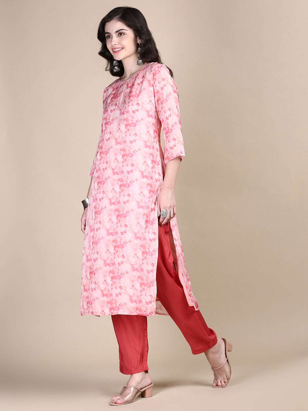 Women Floral Peach Straight Kurta Set