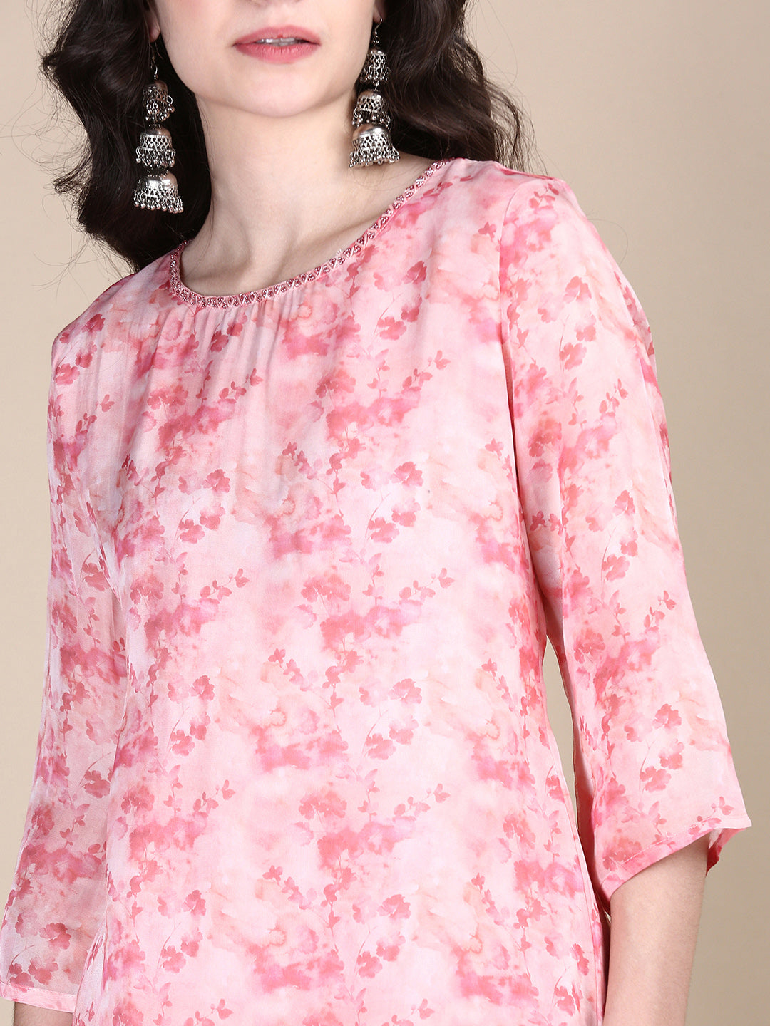 Women Floral Peach Straight Kurta Set