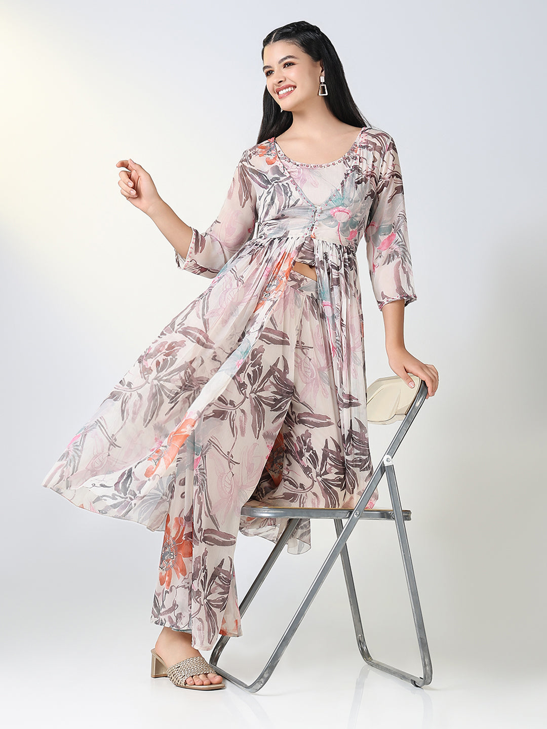 Women Peach Floral Printed Co Ords Set with Overcoat