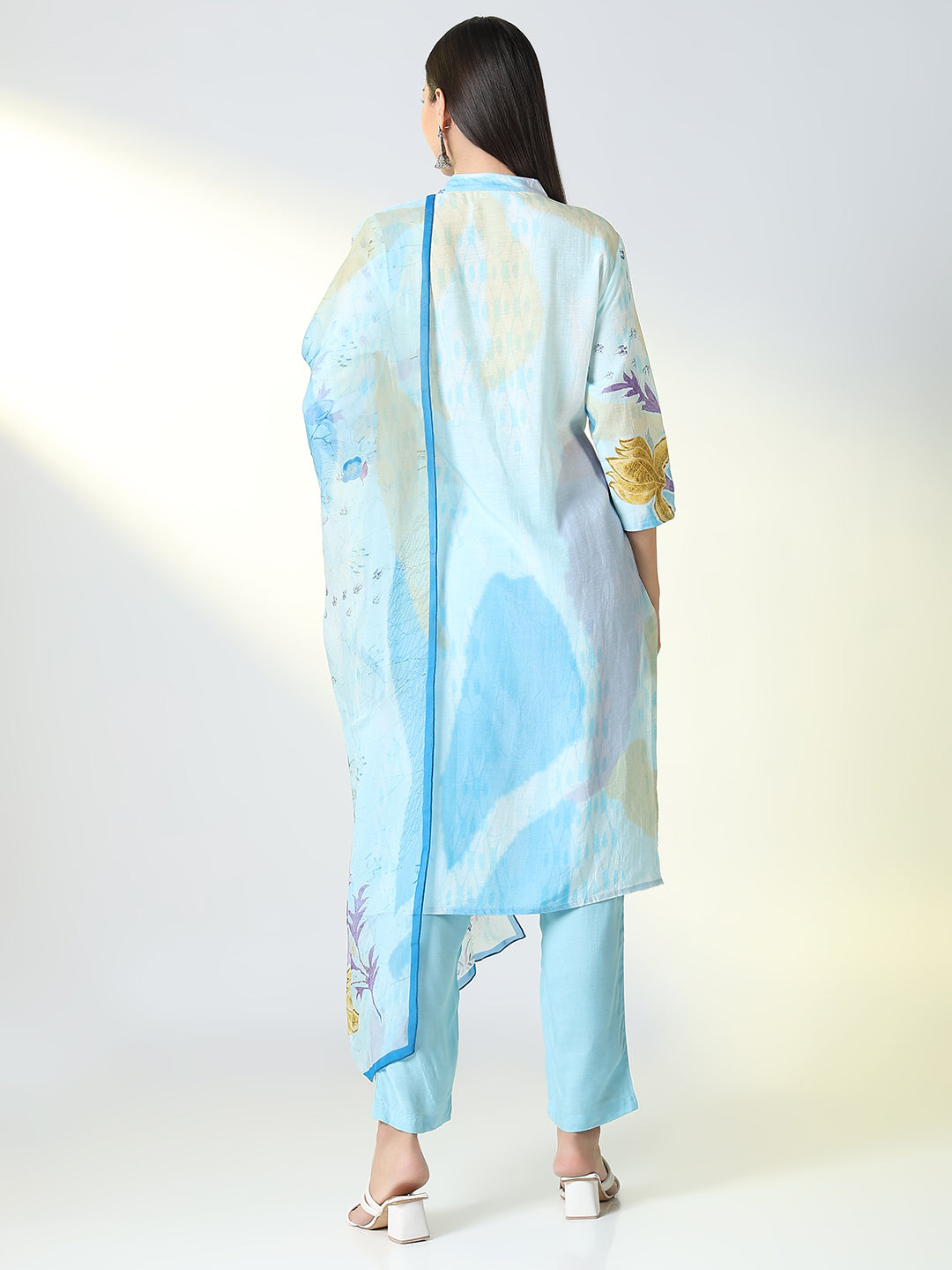 Women Blue Floral Straight Kurta Set with Dupatta