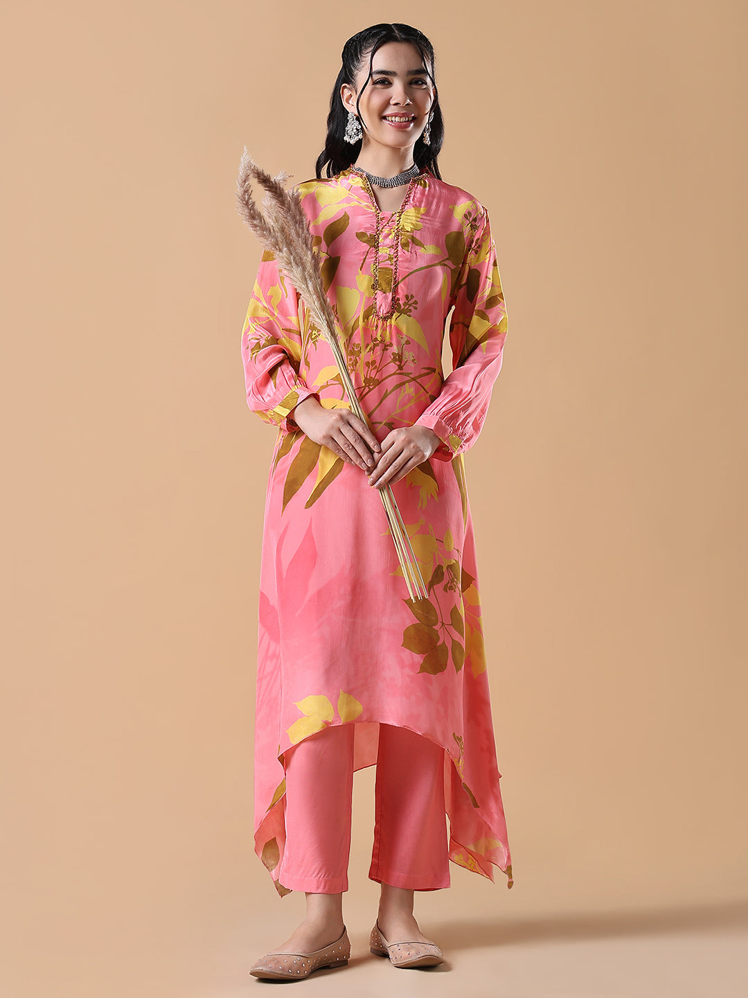 Women Floral  Asymmetric A-Line Pink Kurta Set