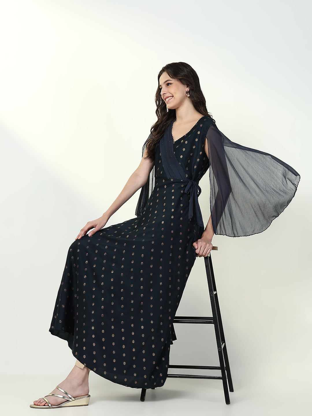 Women Navy Blue Floral Straight Kurta