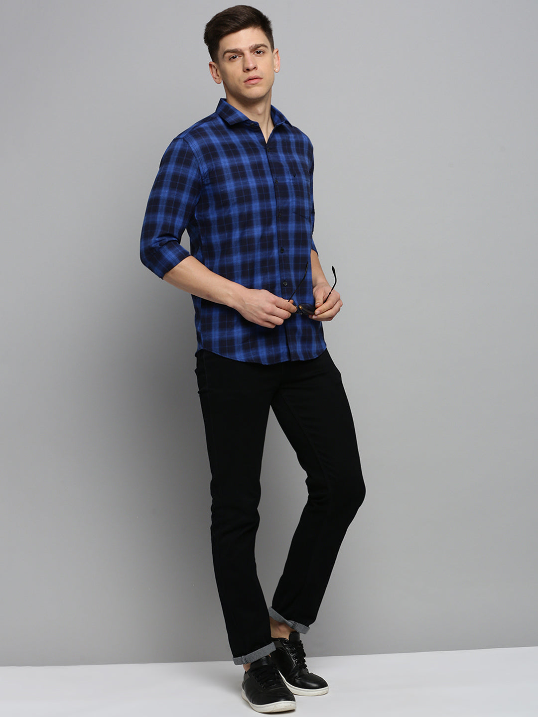 Men Spread Collar Checked Navy Blue Shirt