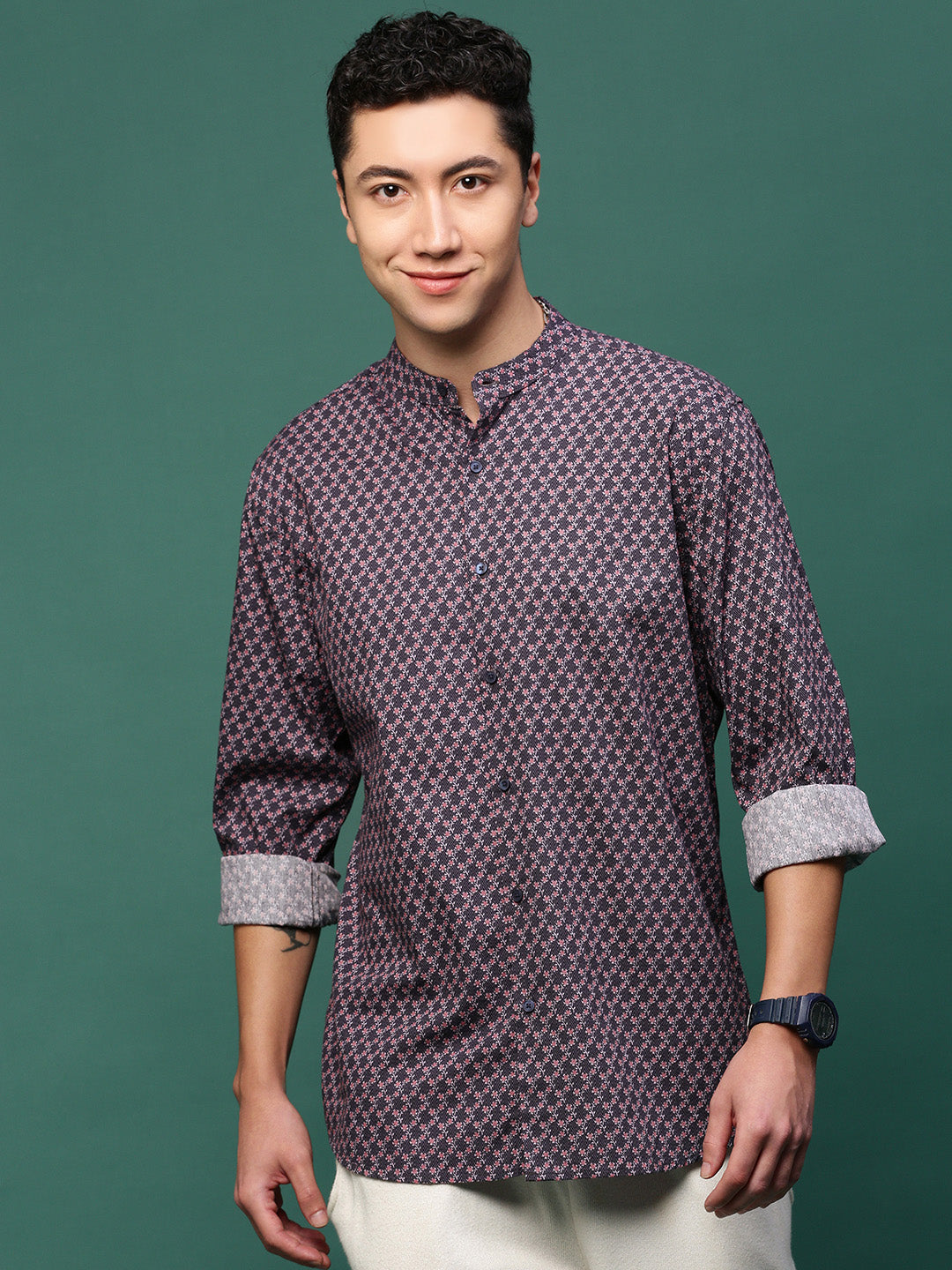 Men Grey Graphic Slim Fit Shirt