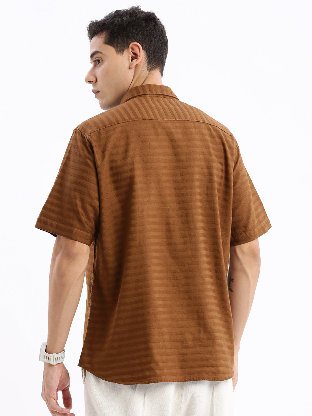 Men Spread Collar Solid Slim Fit Brown Shirt