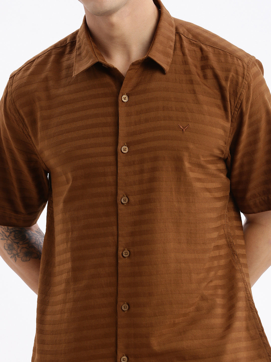 Men Spread Collar Solid Slim Fit Brown Shirt