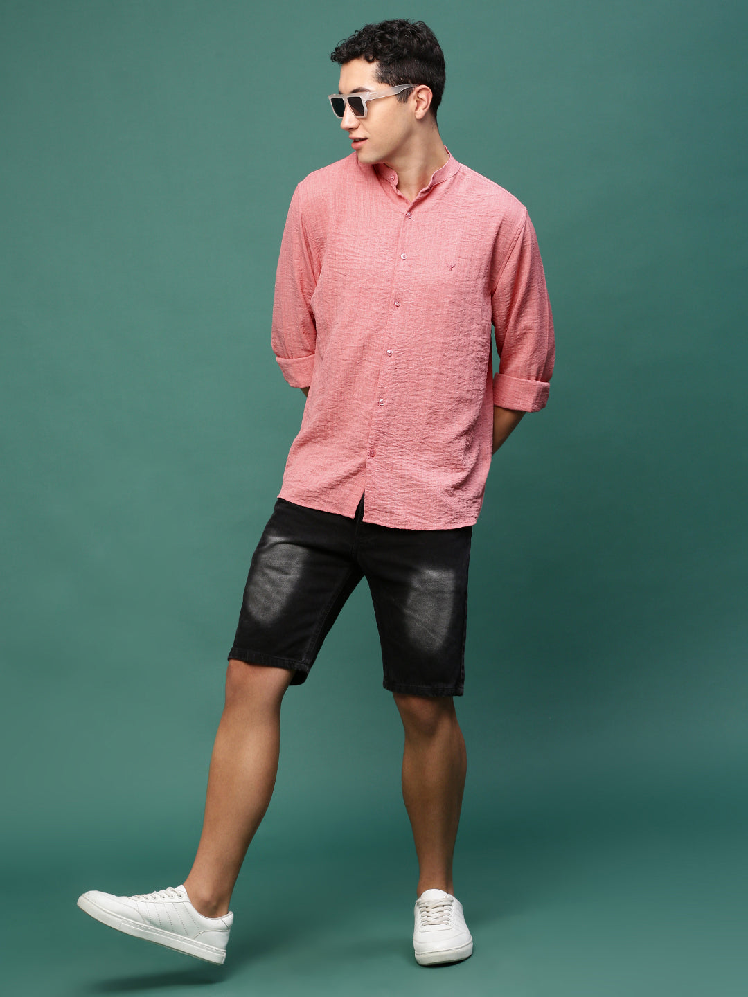 Men Peach Solid Slim Fit Shirt